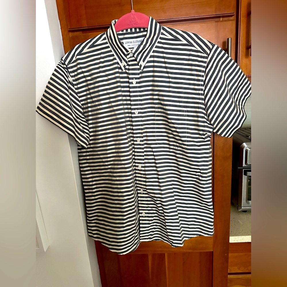 Lumina clothing co boutique menswear short sleeve striped button up USA Sz m/l